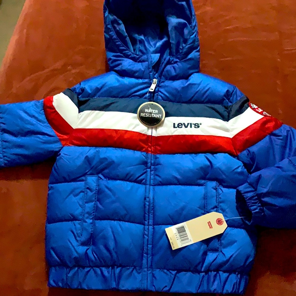 BNWT Levi’s water resistant zippered jacket